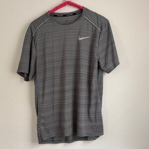 Nike Dri-FIT Running Gray Athletic Tee M